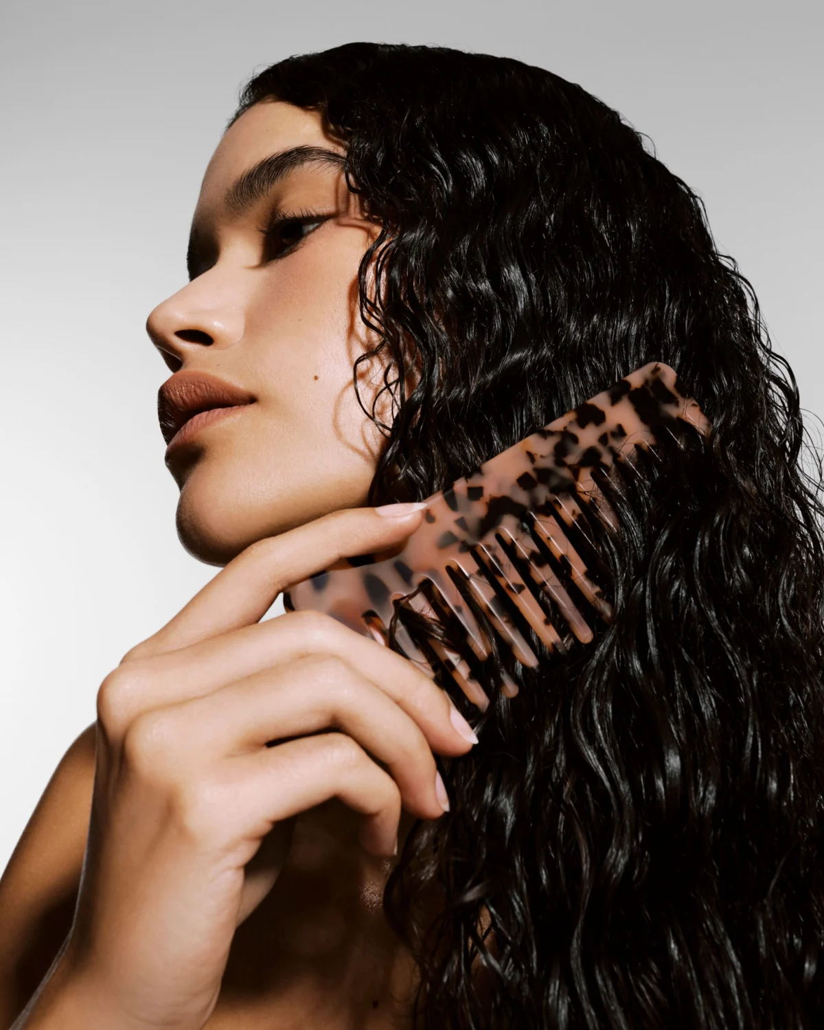 The Transformative Power of Reverse Hair Washing: A Comprehensive Guide to Healthier, More Lustrous Locks