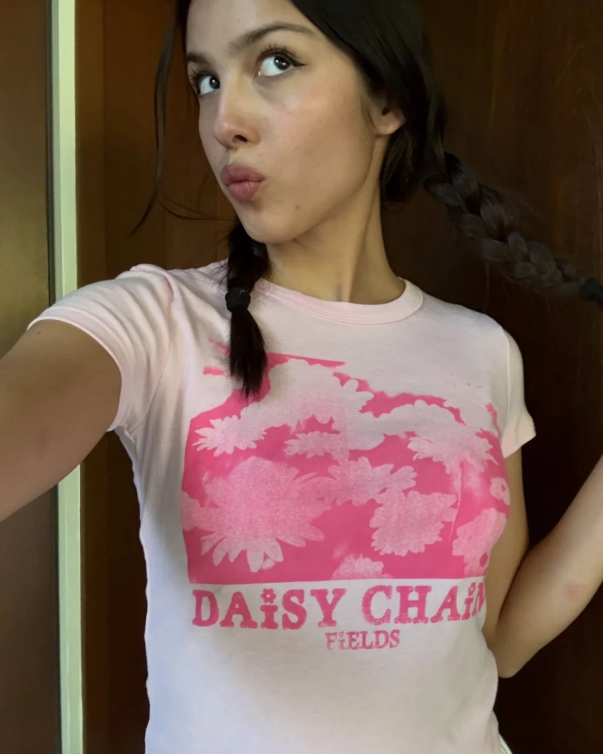 Olivia Rodrigo Launches Inaugural Daisy Chain Fields Festival, Championing Womanhood and Generosity