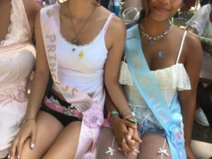 Olivia Rodrigo’s Inaugural Daisy Chain Festival: A Celebration of Empowerment, Music, and Resilient Style Amidst Extreme Heat