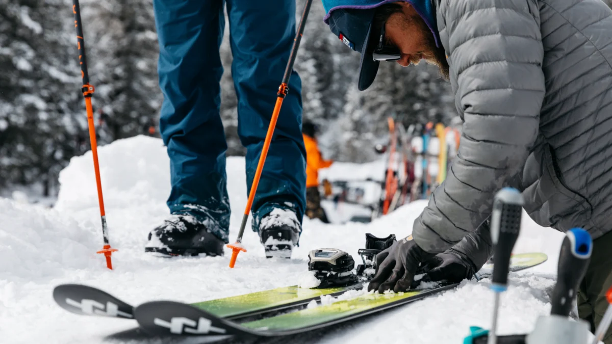 The Ultimate Guide to the Best Heated Gloves and Mittens for the 2026 Winter Season